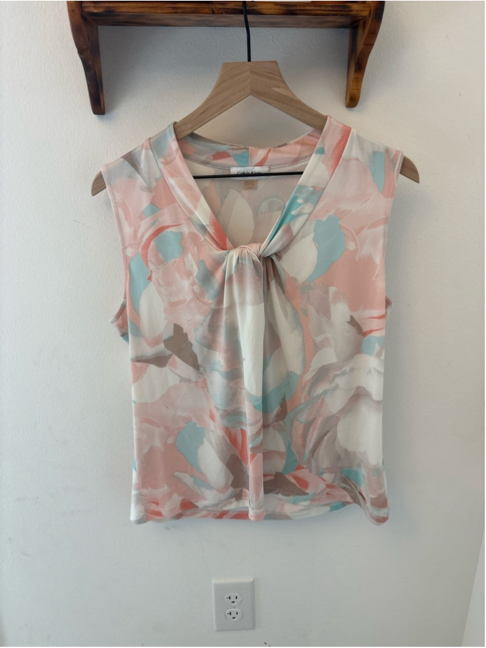 Calvin Klein Sleeveless Blouse Size L | Tie Neck Pastel Floral Print Lightweight